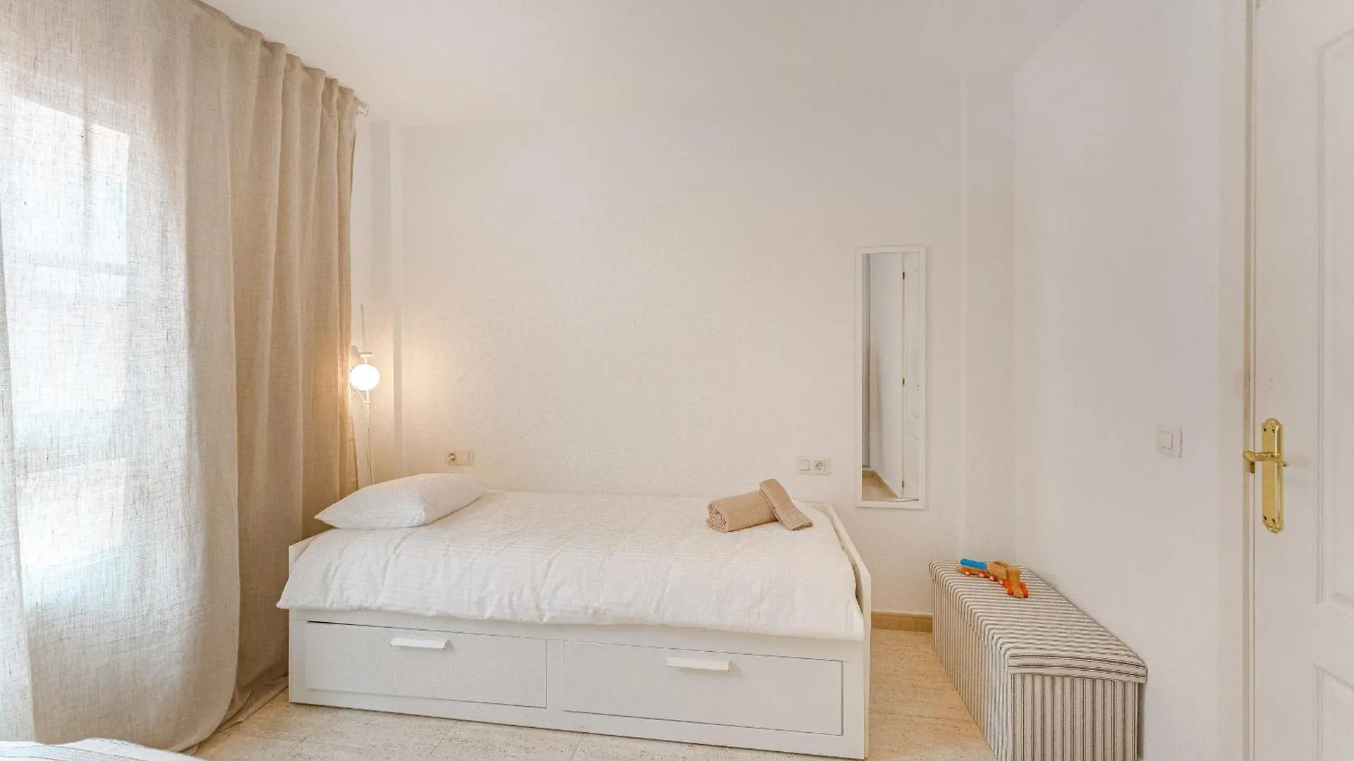 2 Bdr Cozy Ap In Callao Salvaje Lägenhet