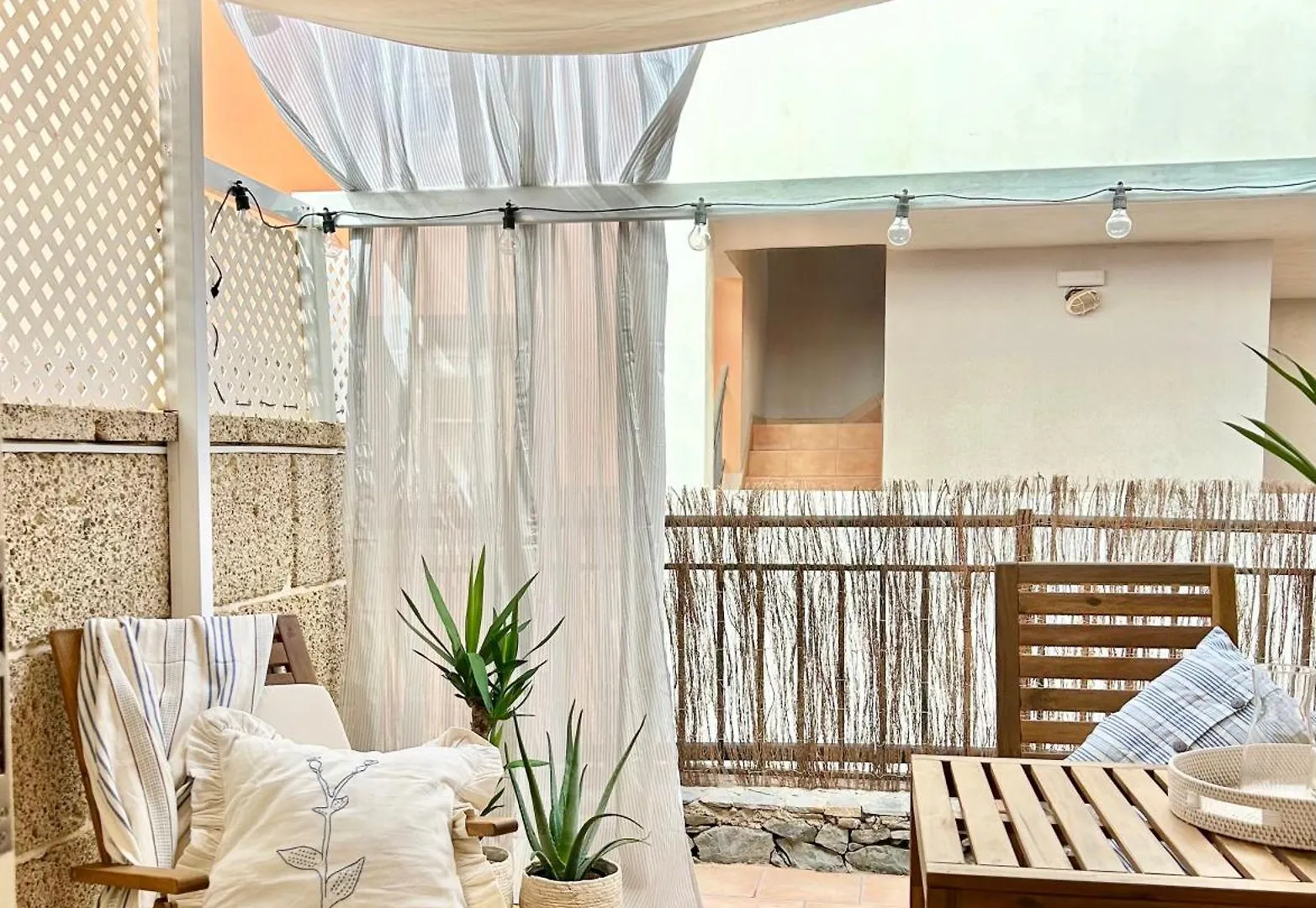 2 Bdr Cozy Ap In קיאו סלבאחה דירה